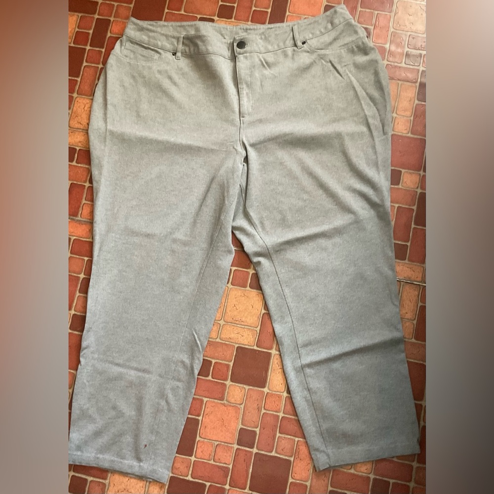 Cato Women's Gray Straight Leg Pants